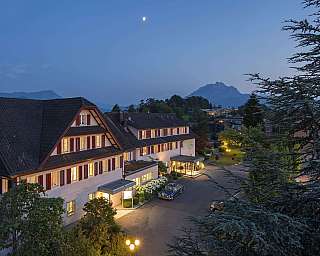 Aussenansicht Nacht